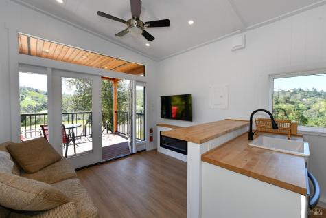 1033 Sundown Trail Santa Rosa CA 95404