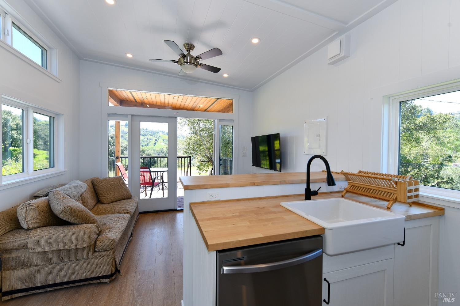 1033 Sundown Trail Santa Rosa CA 95404
