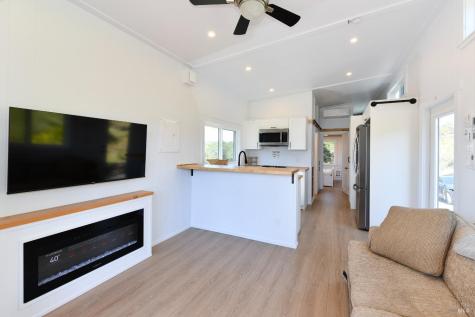 1033 Sundown Trail Santa Rosa CA 95404