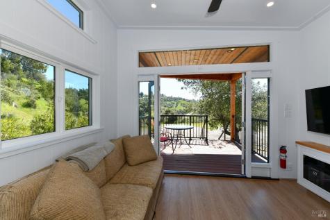 1033 Sundown Trail Santa Rosa CA 95404