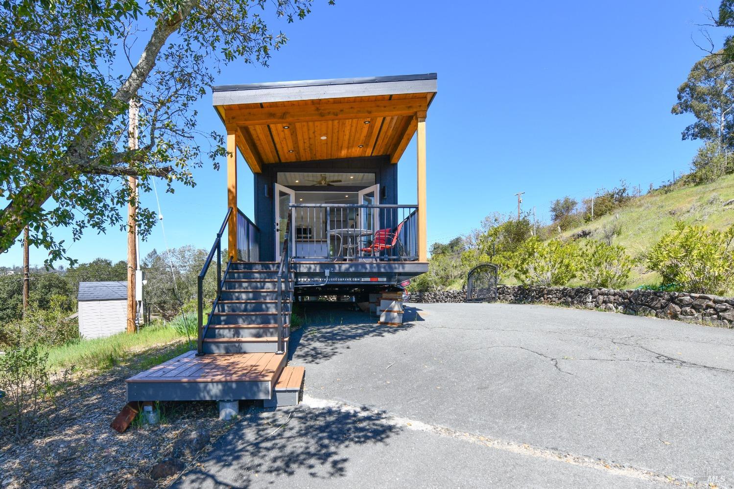 1033 Sundown Trail Santa Rosa CA 95404