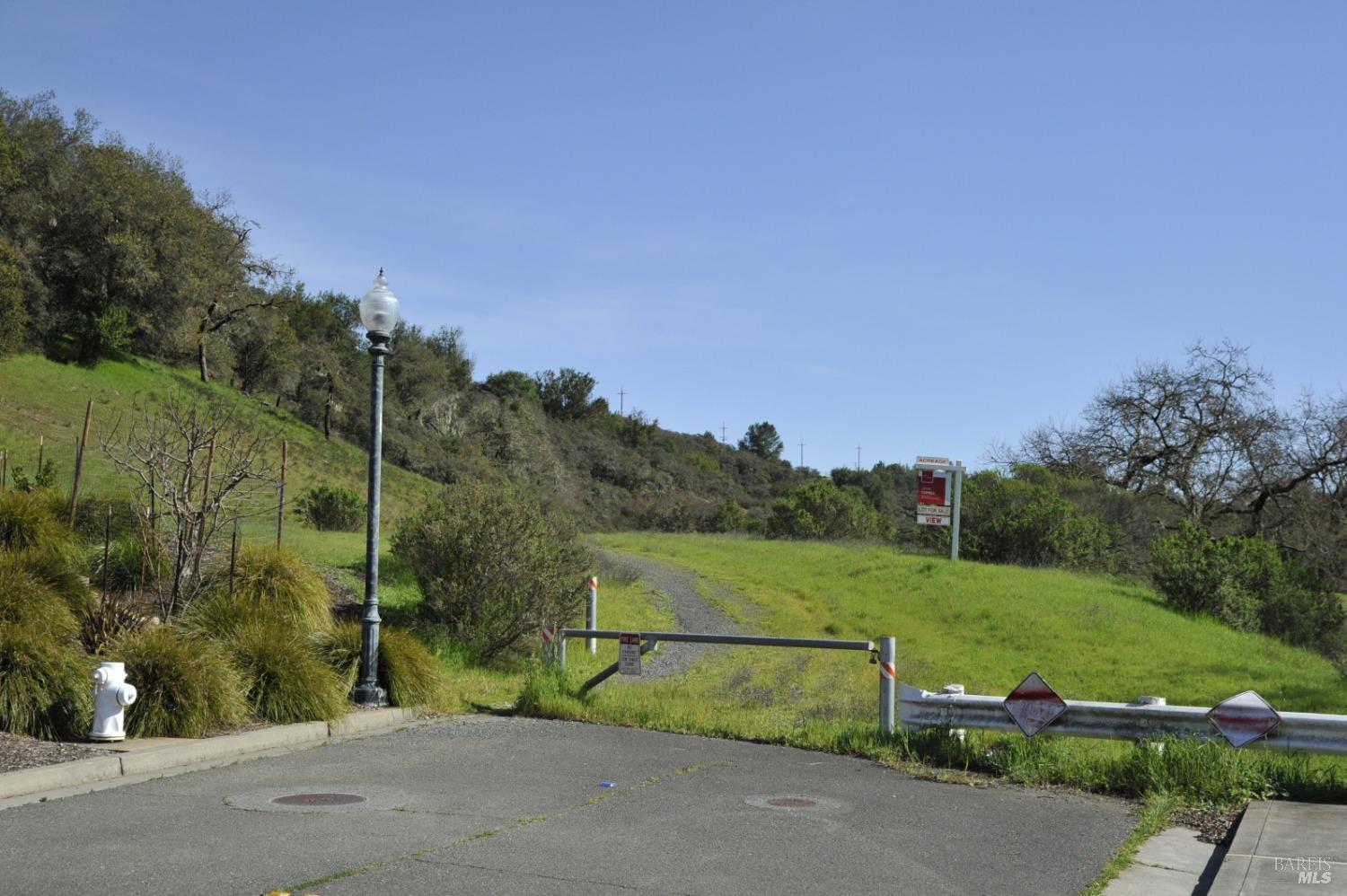 1640 Canyon Run Healdsburg CA 95448
