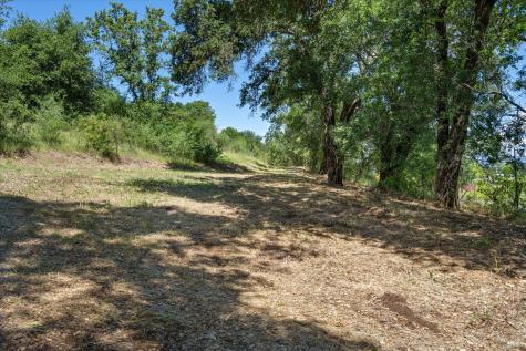1077 Westside Road Healdsburg CA 95448