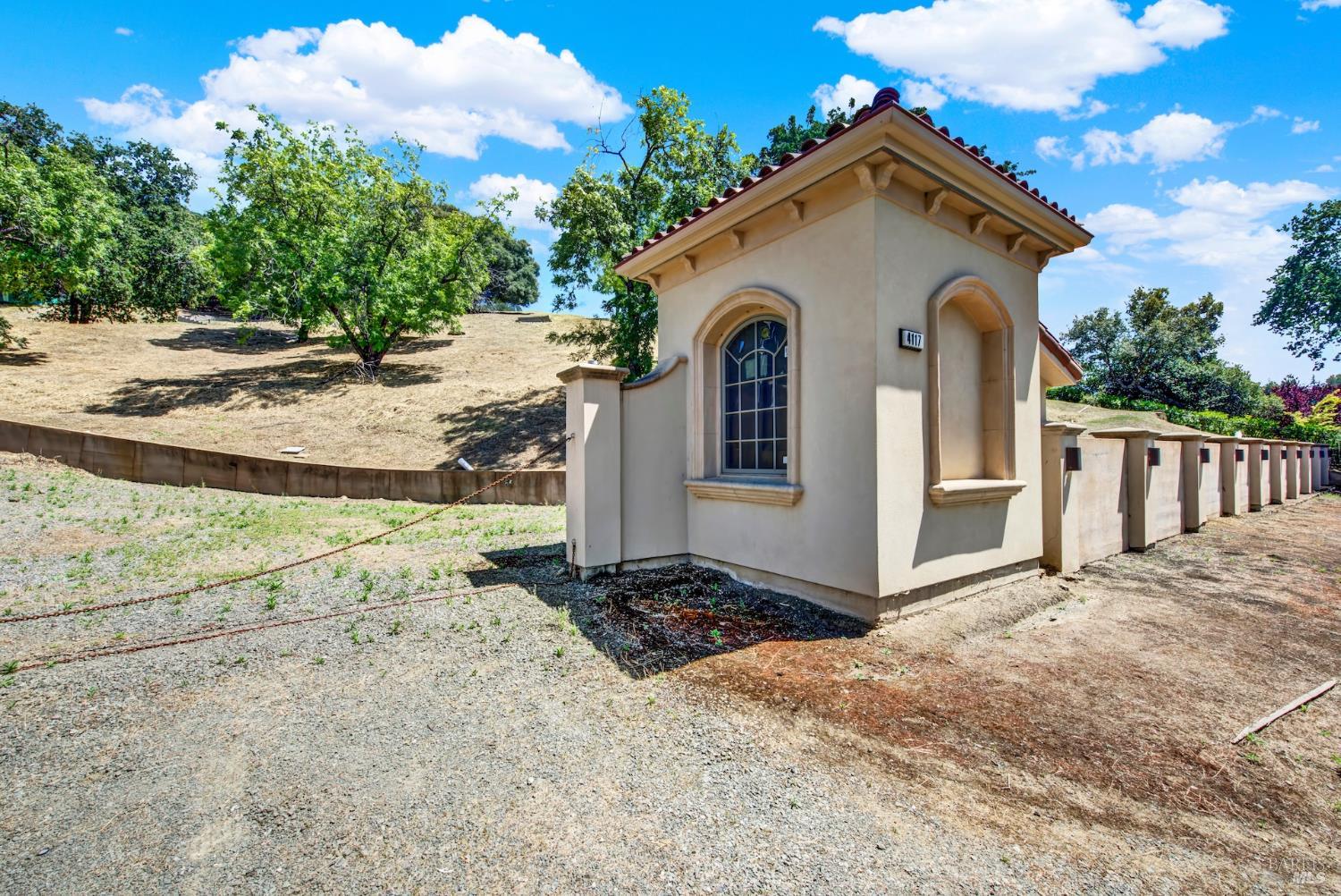 4117 Caligiuri Canyon Road Vacaville CA 95688