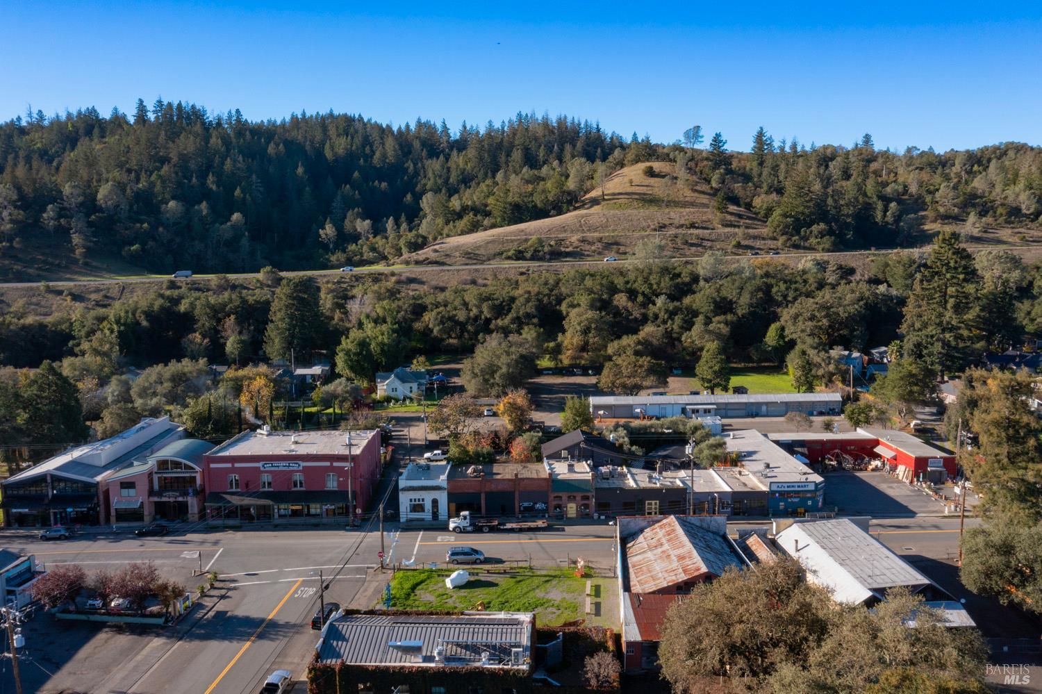 21020 Redwood Highway Geyserville CA 95441