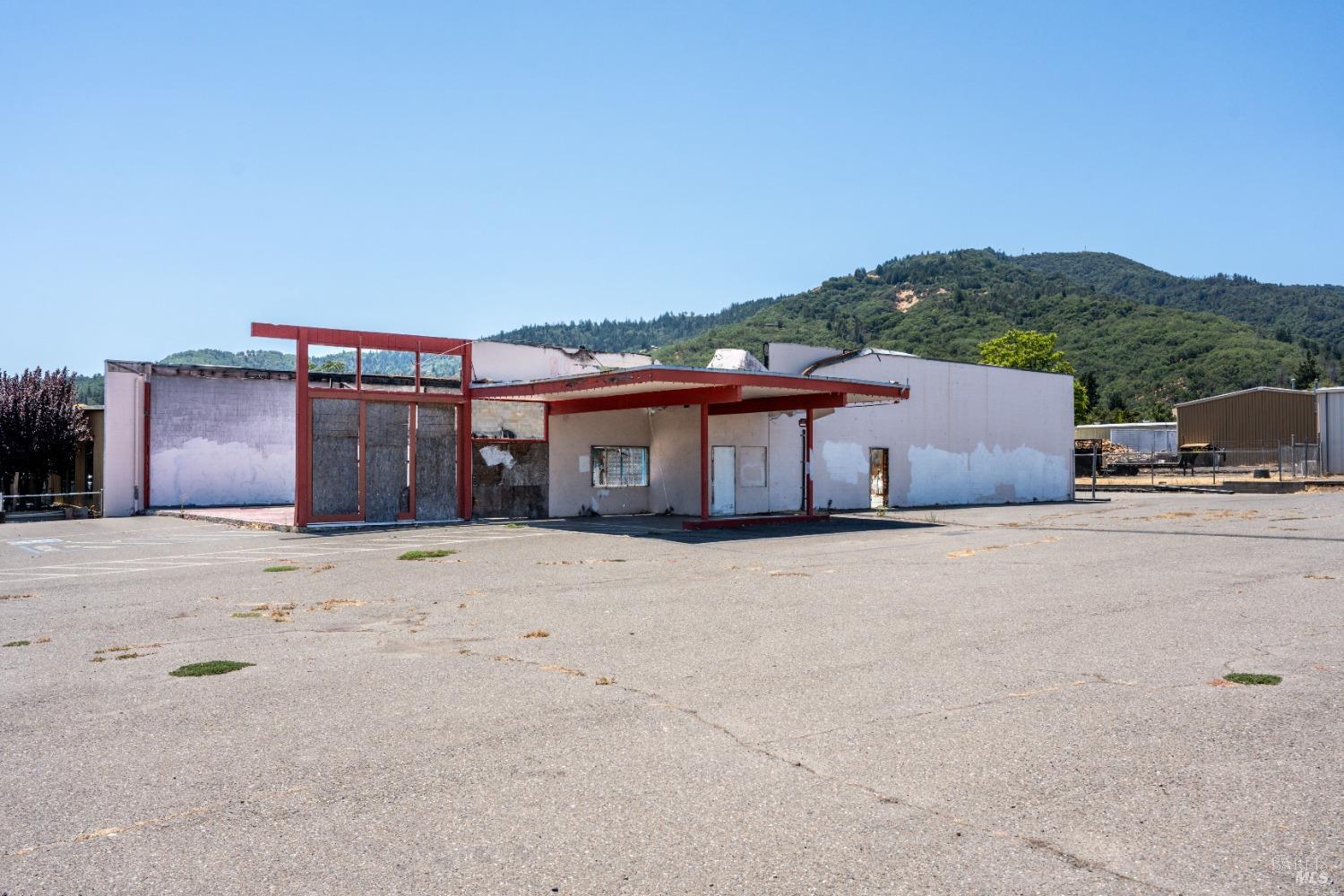1320 S State Street Ukiah CA 95482