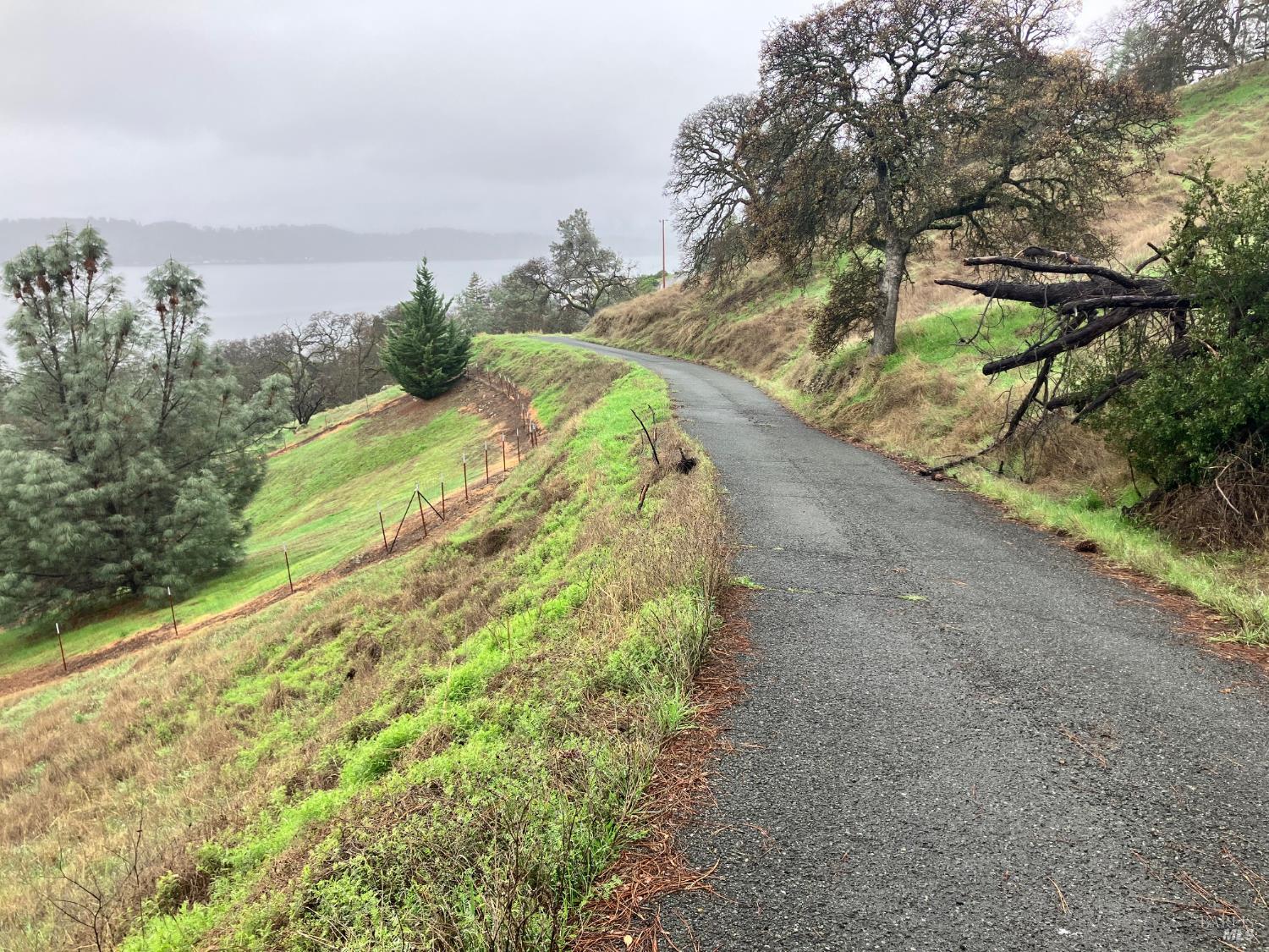 12039 Lakeview Drive Clearlake Oaks CA 95423