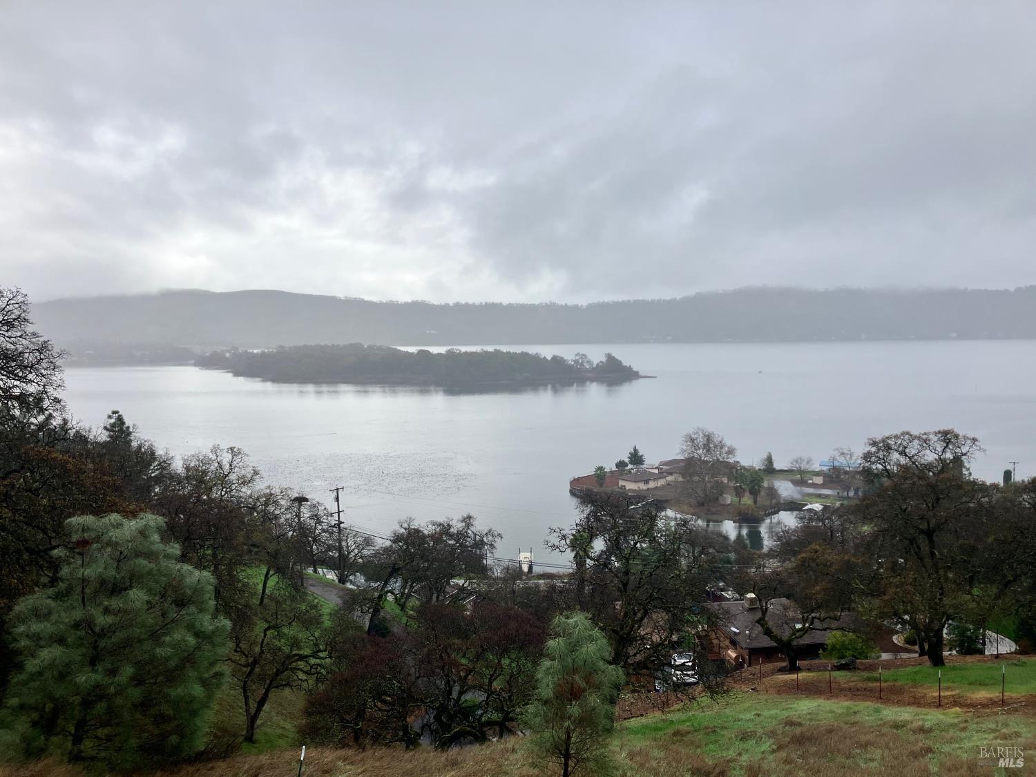 12039 Lakeview Drive Clearlake Oaks CA 95423