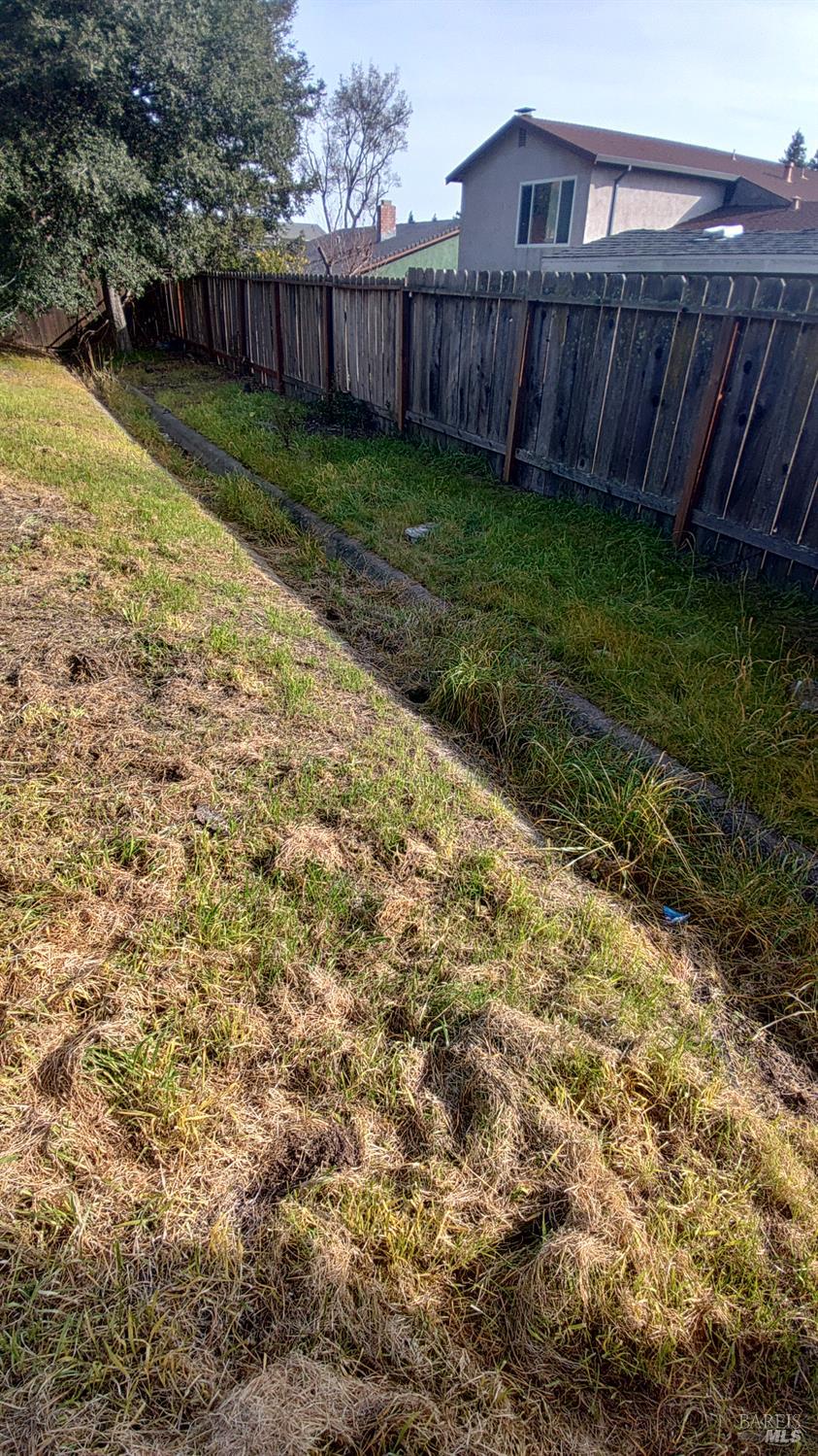 445 Lakehurst Court Fairfield CA 94533