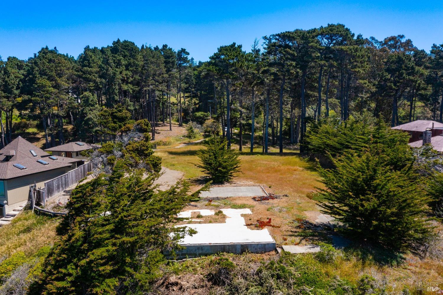 6030 N Highway 1 Little River CA 95456