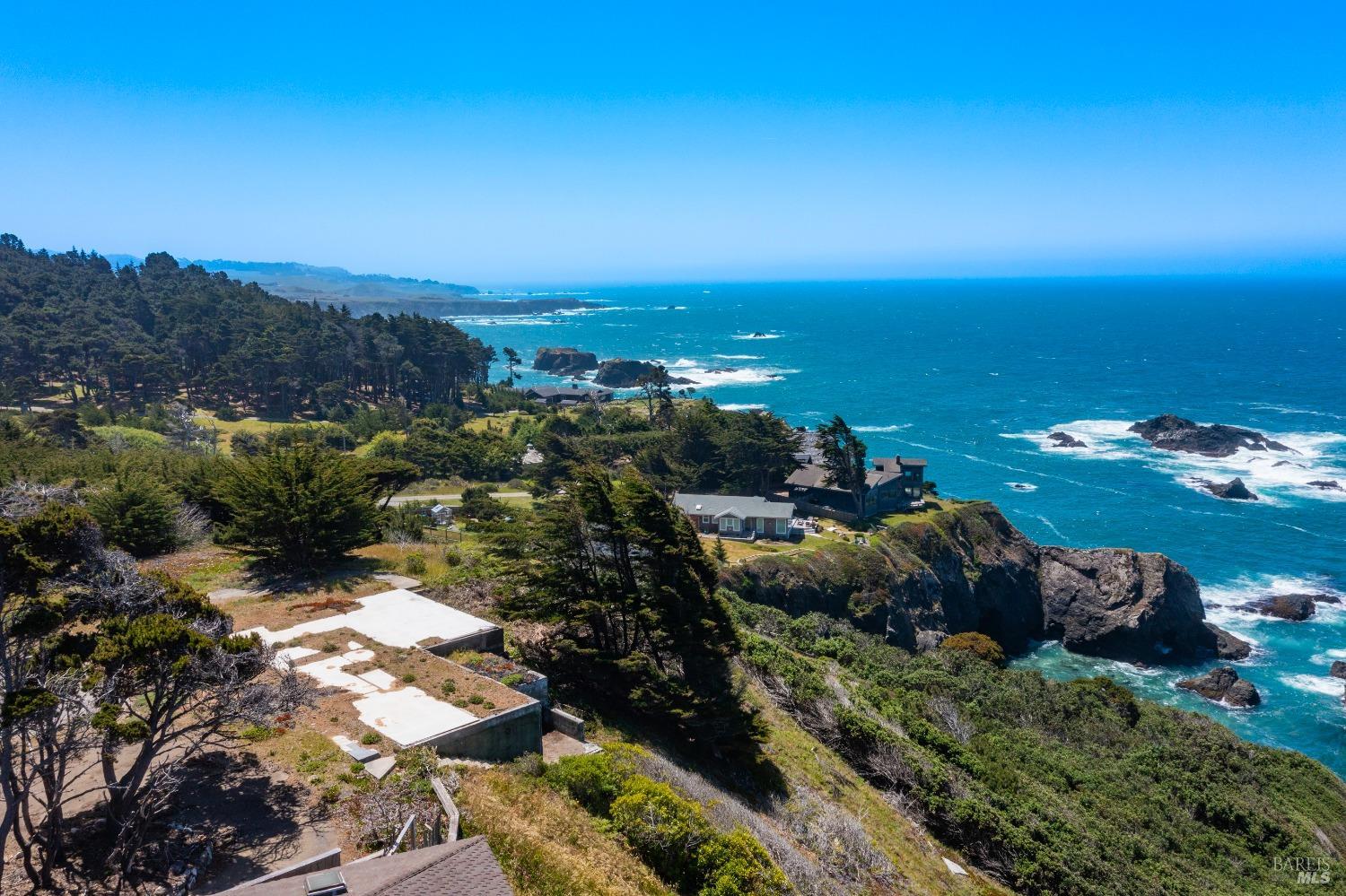 6030 N Highway 1 Little River CA 95456