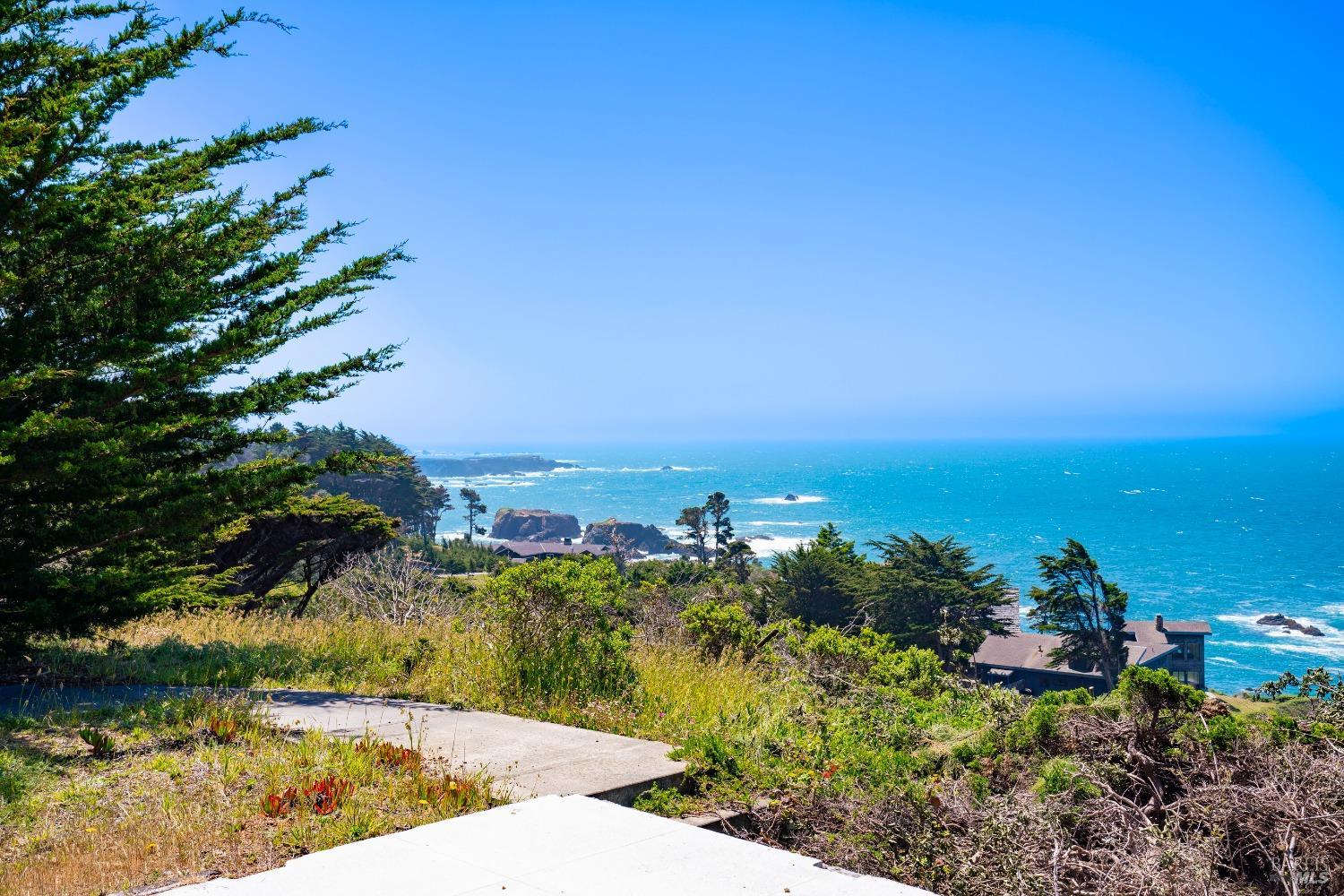 6030 N Highway 1 Little River CA 95456