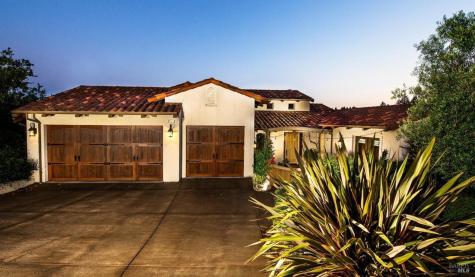 3648 Crown Hill Drive Santa Rosa CA 95404