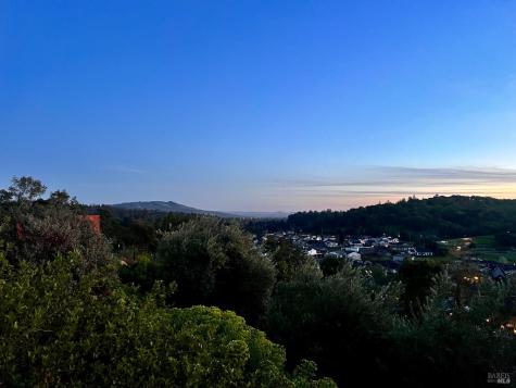 3648 Crown Hill Drive Santa Rosa CA 95404