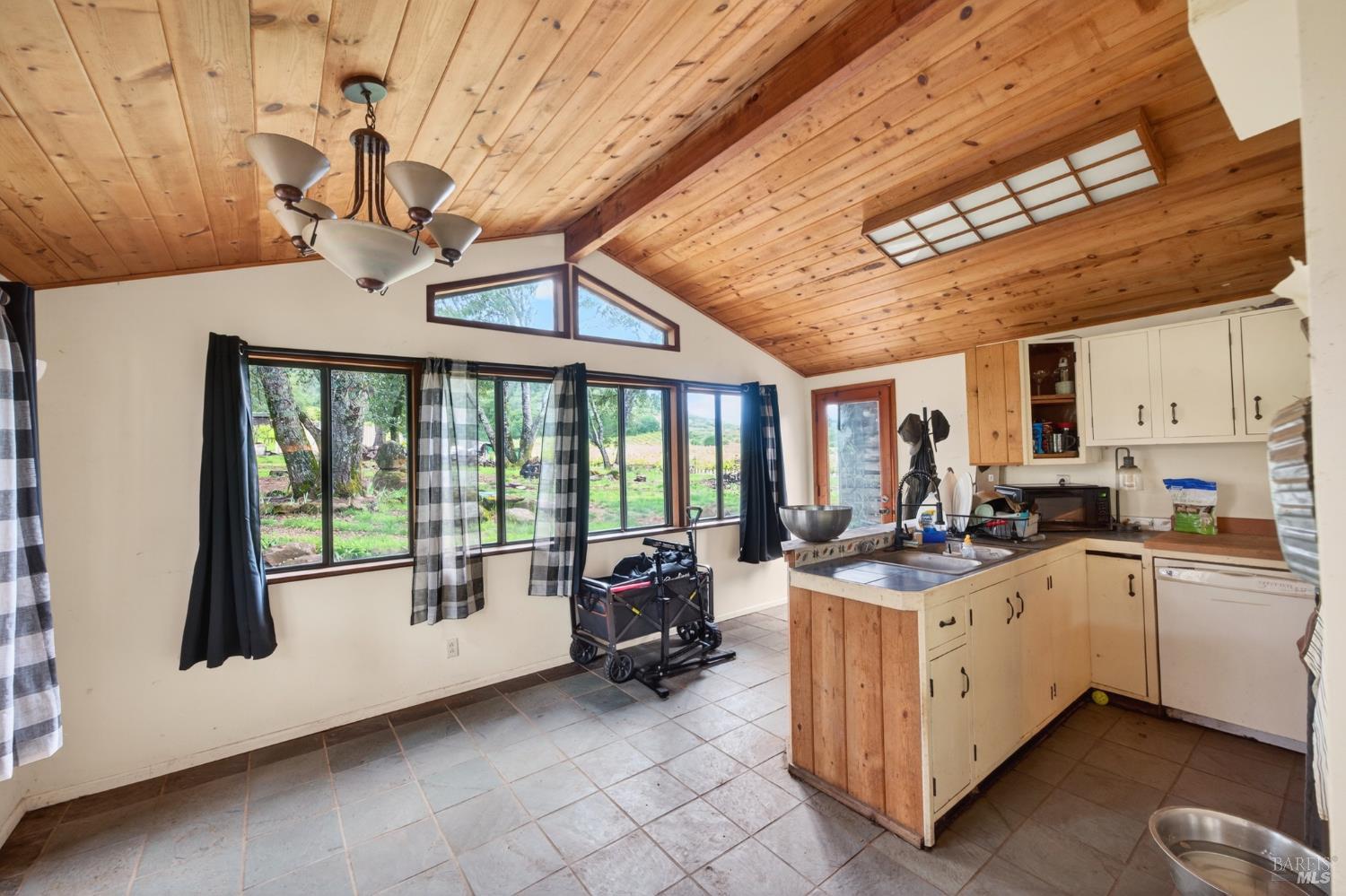 7440 Wild Horse Valley Road Napa CA 94558