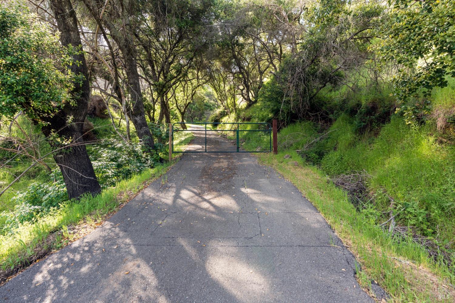 1111 Los Alamos Road Santa Rosa CA 95409