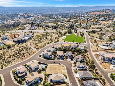 3987 Millbrook Drive Santa Rosa CA 95404