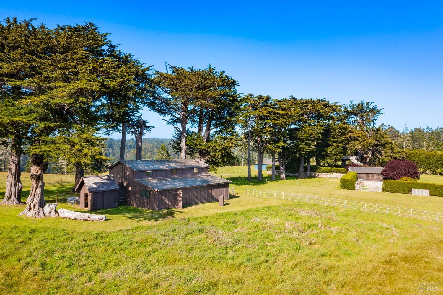 32550 Navarro Ridge Road Albion CA 95410
