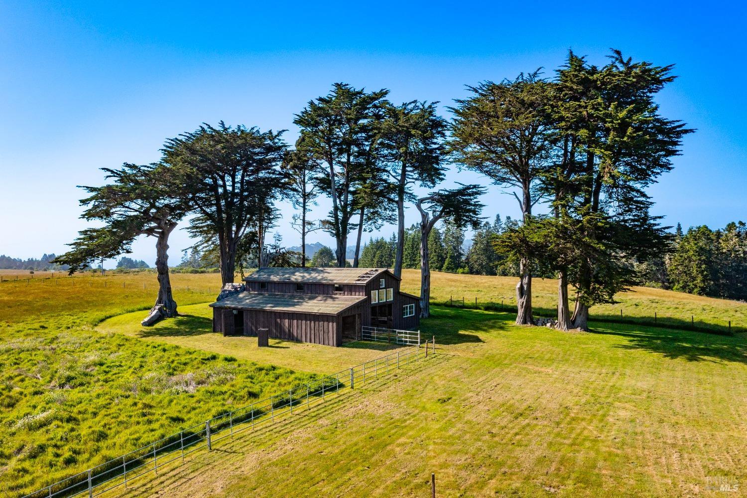 32550 Navarro Ridge Road Albion CA 95410