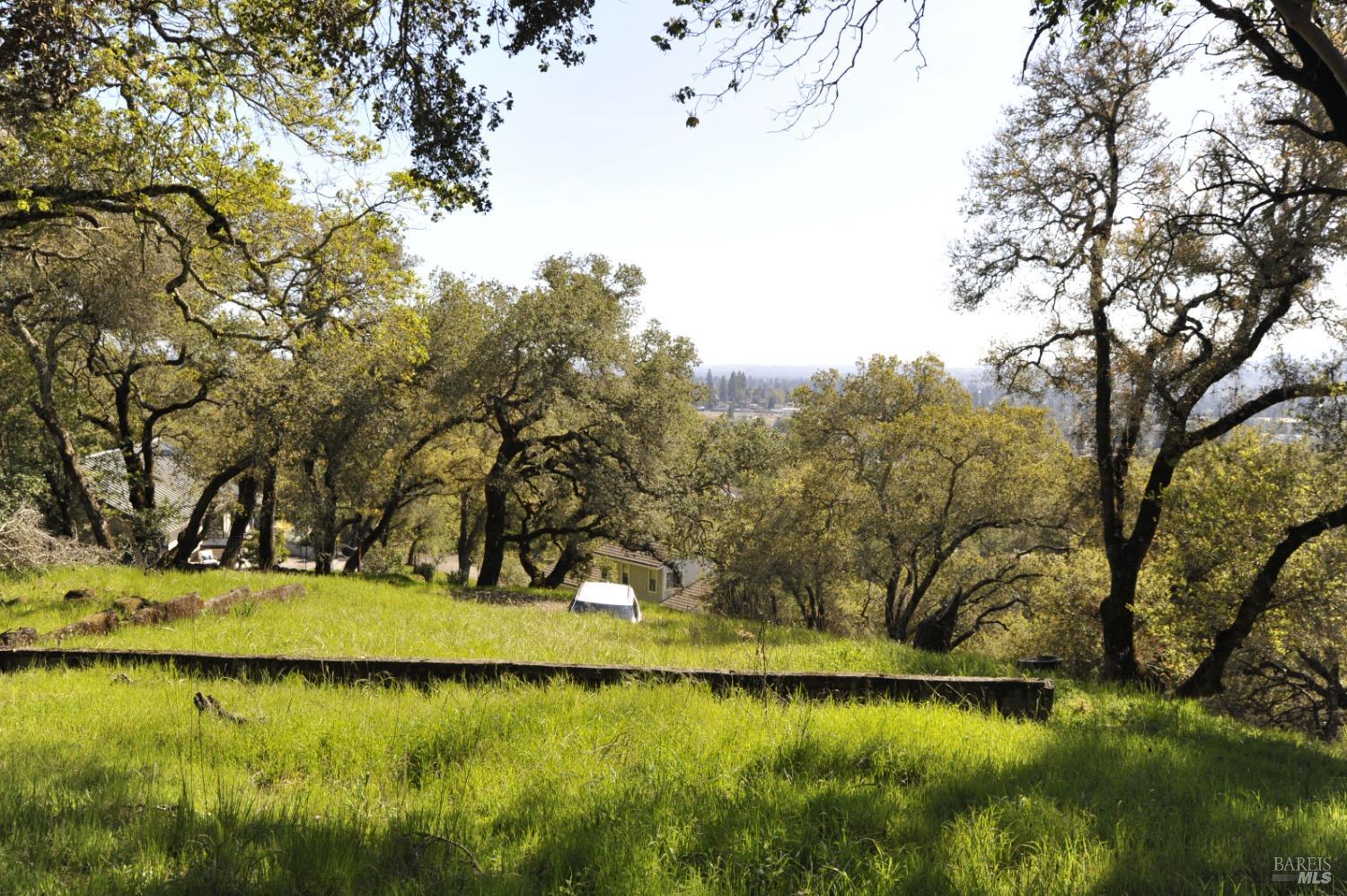 279-283 Clear Ridge Drive Healdsburg CA 95448