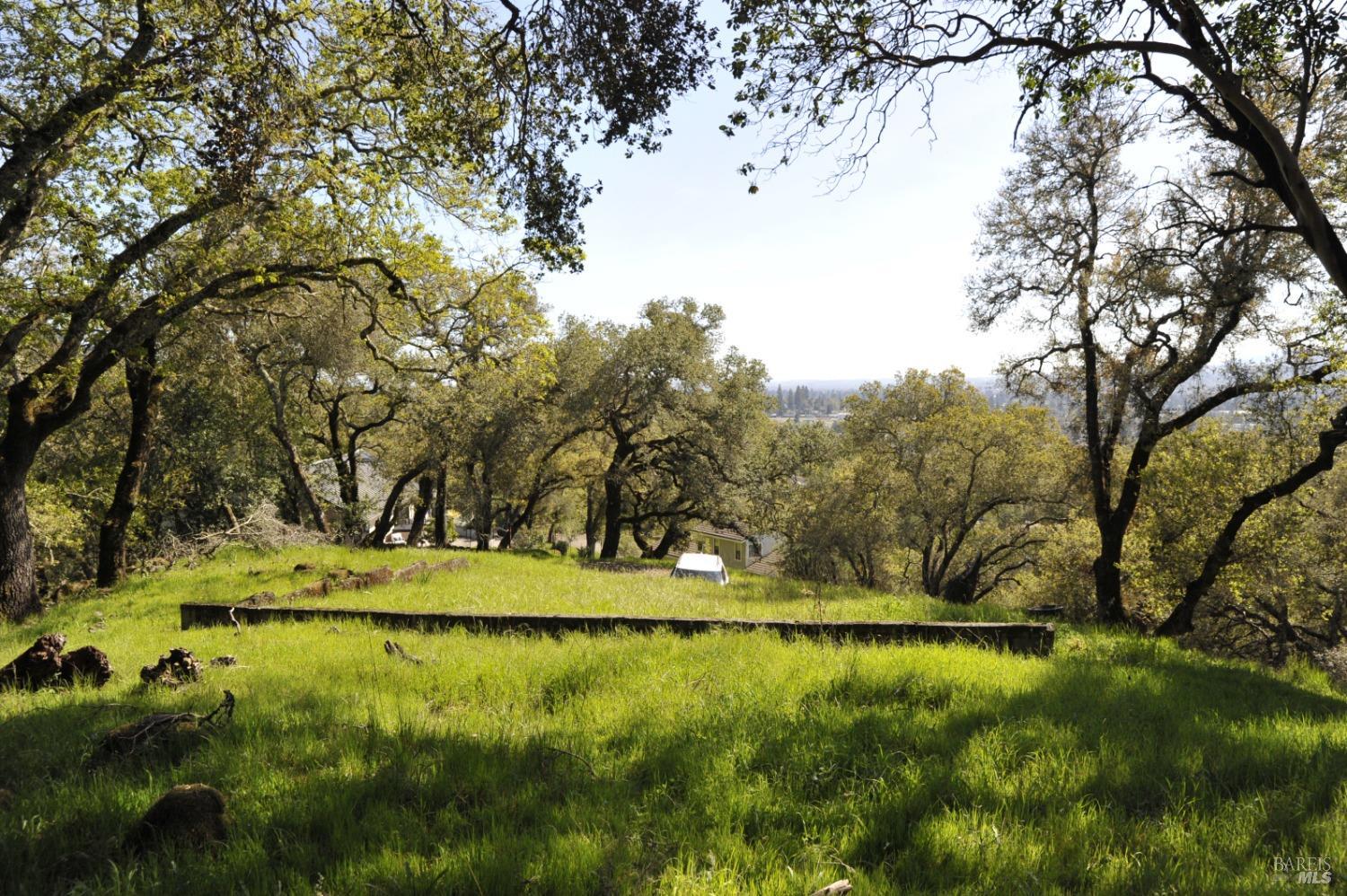 279-283 Clear Ridge Drive Healdsburg CA 95448
