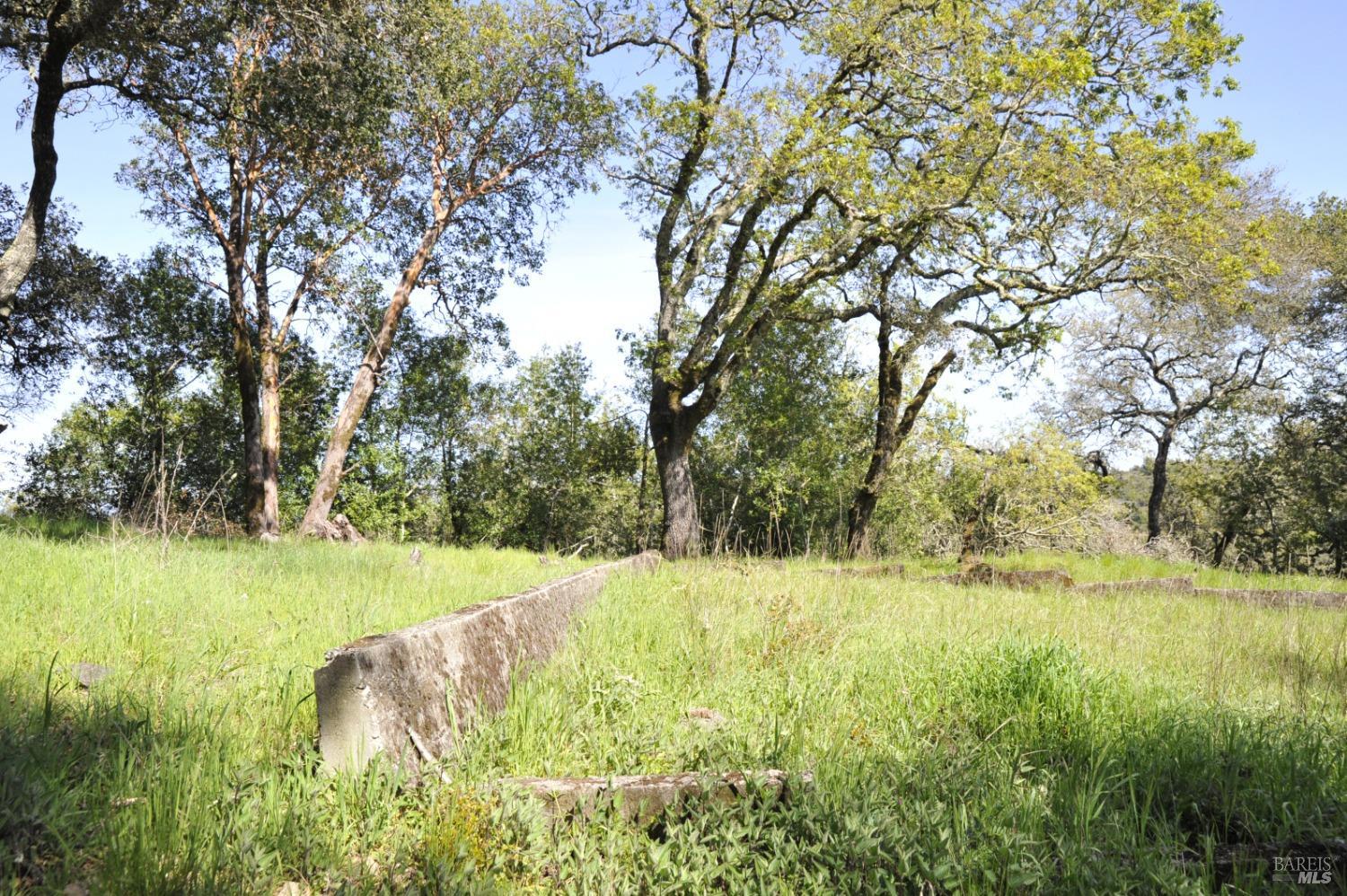 279-283 Clear Ridge Drive Healdsburg CA 95448