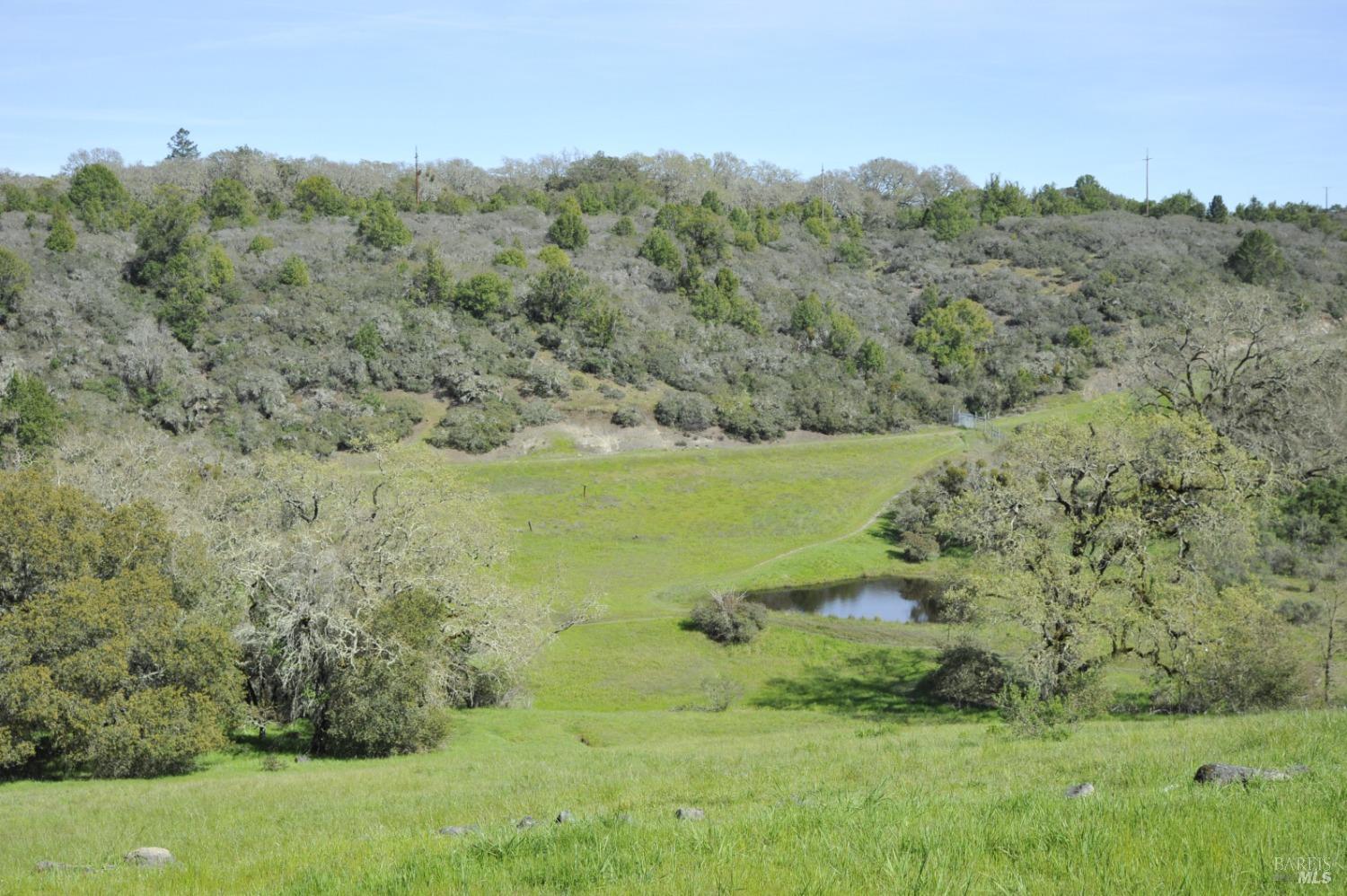 279-283 Clear Ridge Drive Healdsburg CA 95448