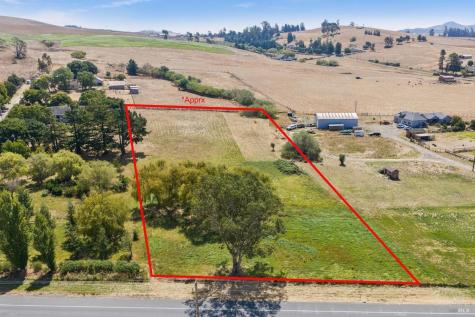 6157 Bodega Avenue Petaluma CA 94952