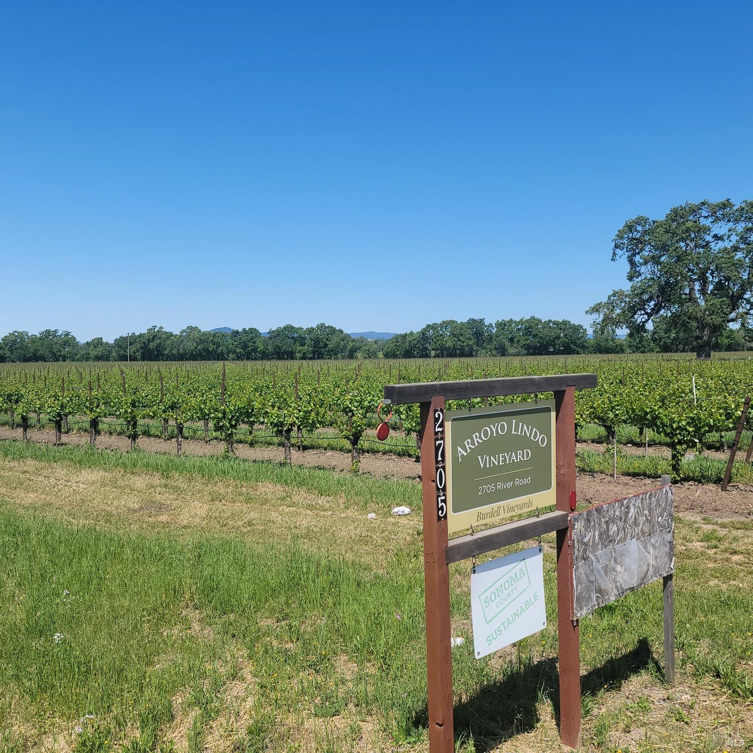 2705 River Road Windsor CA 95492