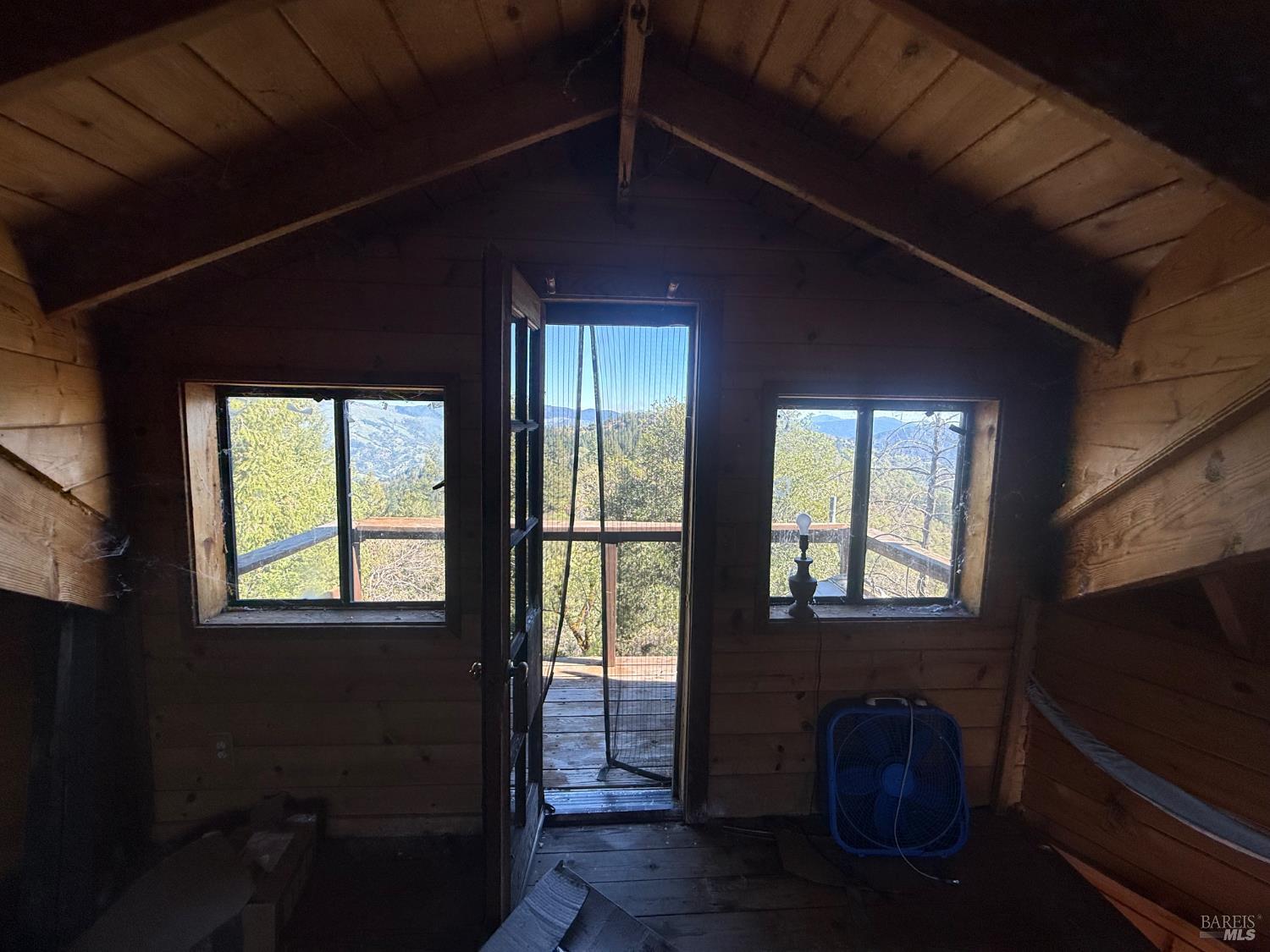 8001 Simmerly Road Laytonville CA 95454