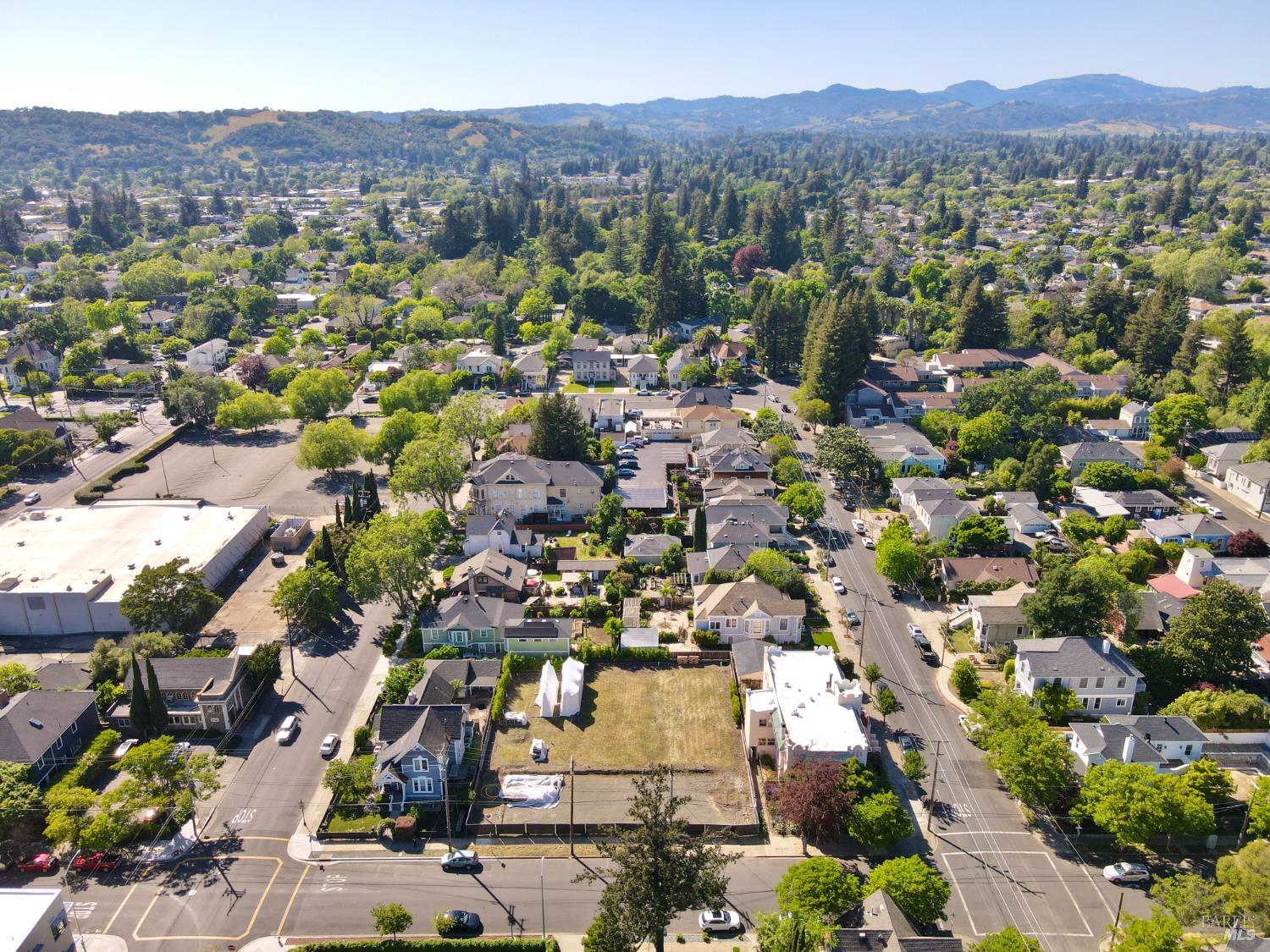 1221 Seminary Street Napa CA 94559