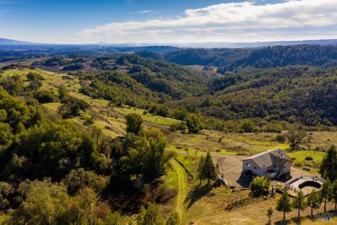 2365 Sweetwater Springs Road Healdsburg CA 95448