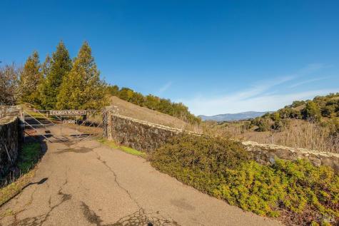 2365 Sweetwater Springs Road Healdsburg CA 95448