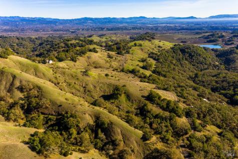 2365 Sweetwater Springs Road Healdsburg CA 95448