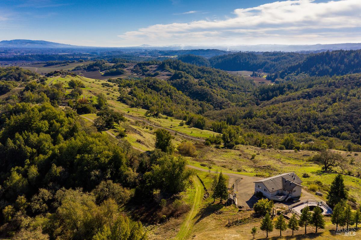 2365 Sweetwater Springs Road Healdsburg CA 95448