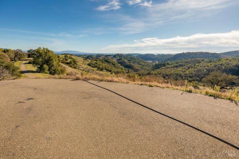 2365 Sweetwater Springs Road Healdsburg CA 95448