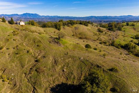2365 Sweetwater Springs Road Healdsburg CA 95448