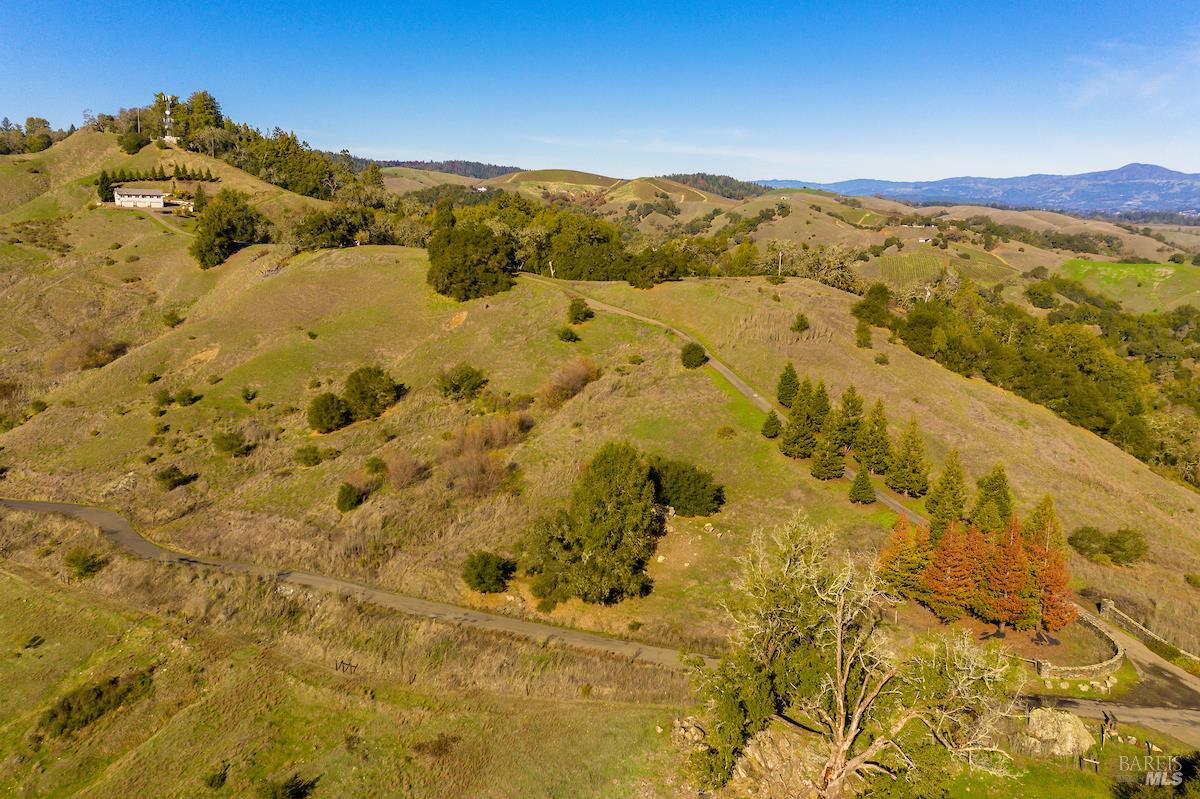2365 Sweetwater Springs Road Healdsburg CA 95448