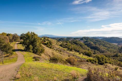 2365 Sweetwater Springs Road Healdsburg CA 95448