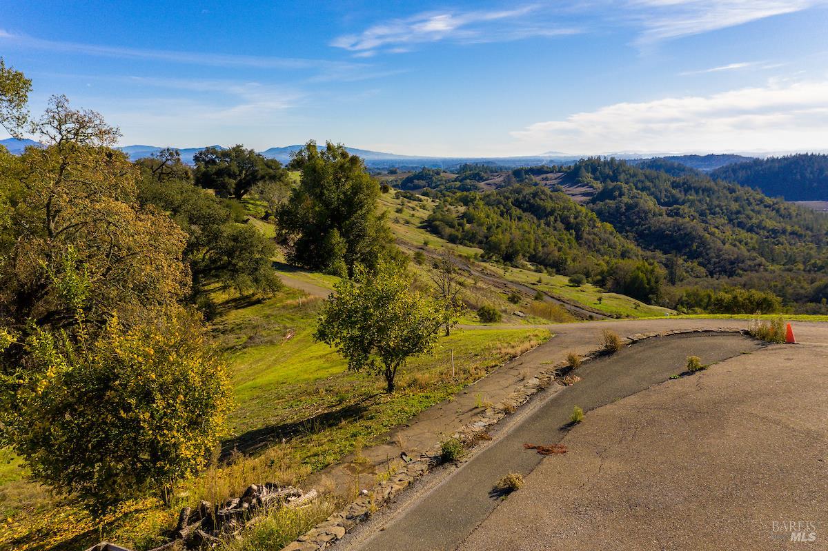 2365 Sweetwater Springs Road Healdsburg CA 95448