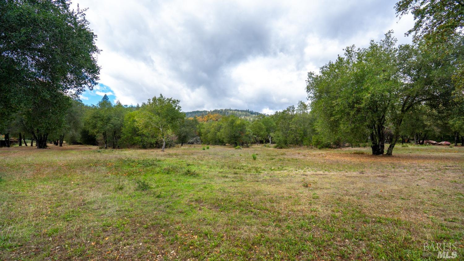 593 W 2nd Street Cloverdale CA 95425