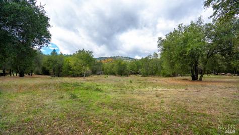 593 W 2nd Street Cloverdale CA 95425