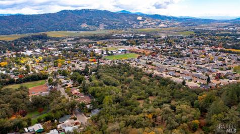 593 W 2nd Street Cloverdale CA 95425