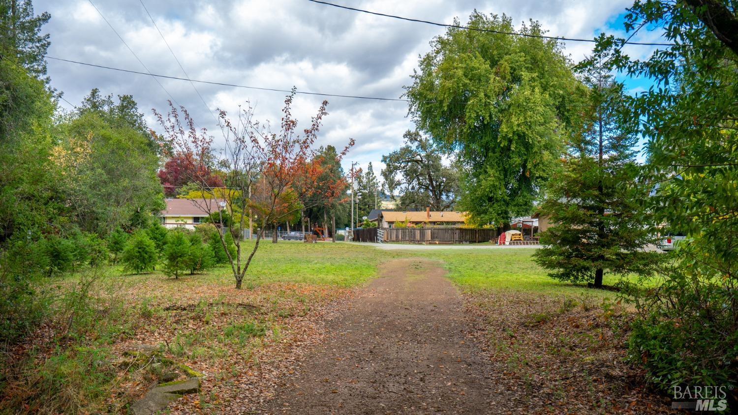 593 W 2nd Street Cloverdale CA 95425