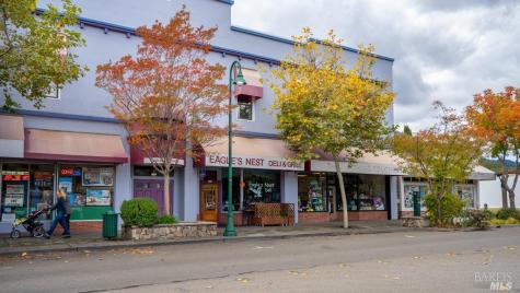 593 W 2nd Street Cloverdale CA 95425