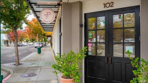 593 W 2nd Street Cloverdale CA 95425