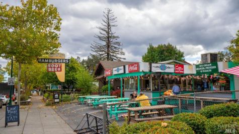 593 W 2nd Street Cloverdale CA 95425