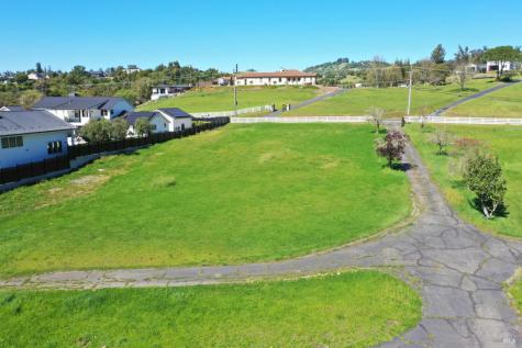 1360 NE Riebli Road Santa Rosa CA 95404