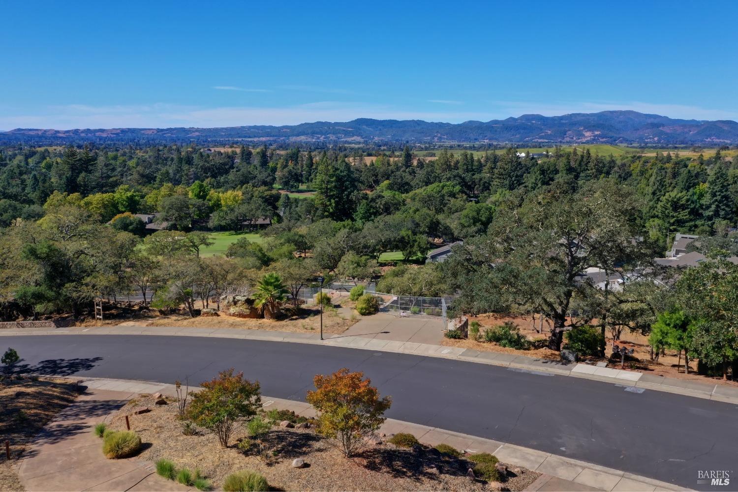 1166 Castle Oaks Drive Napa CA 94558