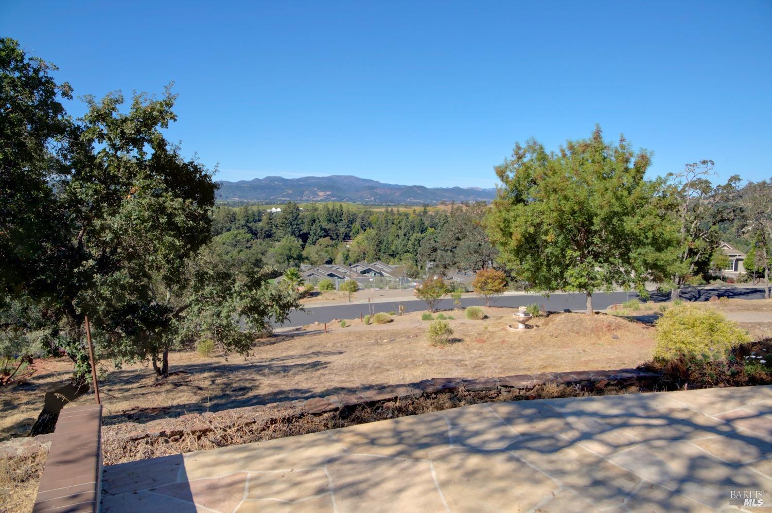 1166 Castle Oaks Drive Napa CA 94558